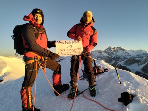 Sommet Mera peak 6461m